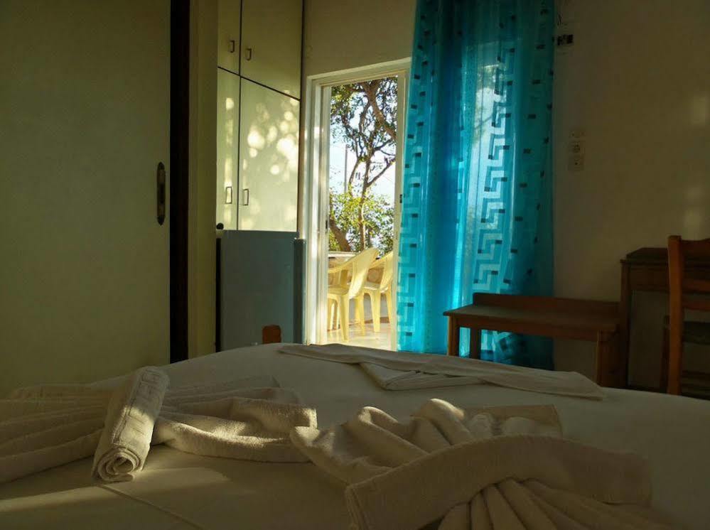 Aqua Marine Aparthotel Falasarna Bagian luar foto