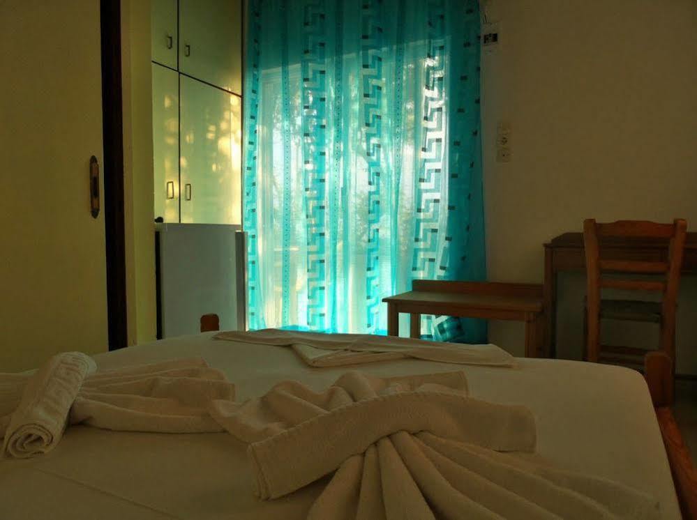 Aqua Marine Aparthotel Falasarna Bagian luar foto
